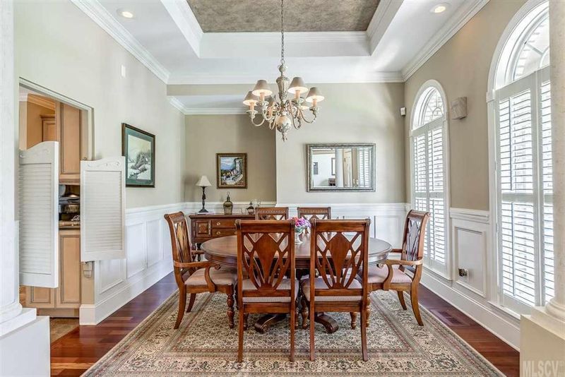 1102 Fox Chase Dr, Newton, NC 28658