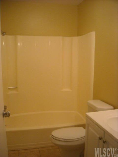 621 E Saunders Ave, Newton, NC 28658