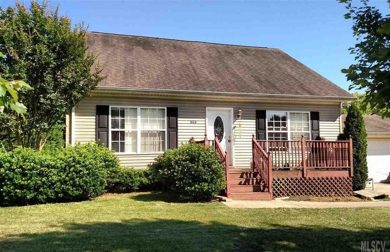 1533 Berkshire Dr, Newton, NC 28658