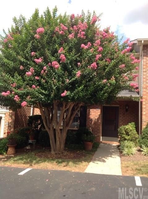 905 21st Ave NE, Hickory, NC 28601