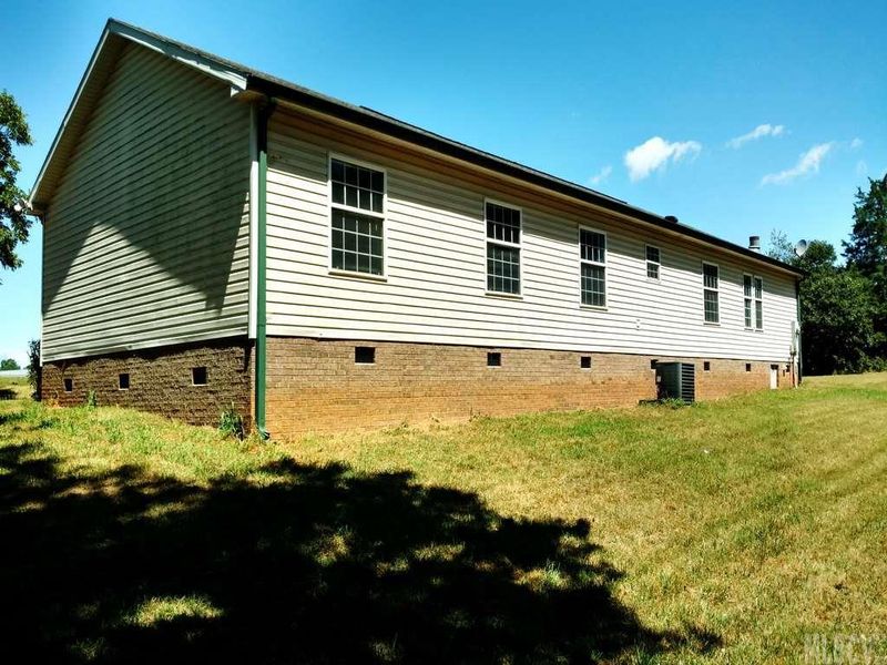 890 Baxter Rd, Cherryville, NC 28021