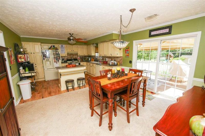 1335 Murrays Mill Rd, Catawba, NC 18609