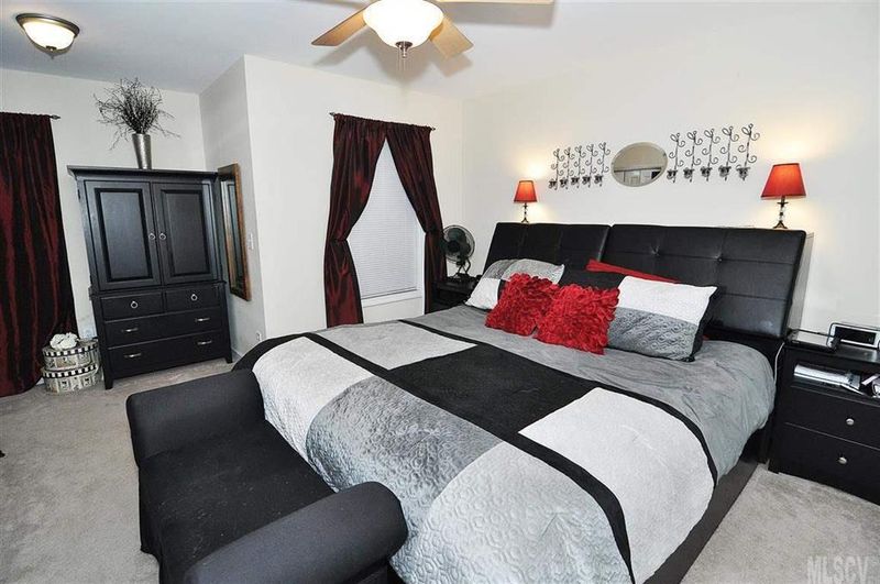 843 Trial Pl, Newton, NC 28658