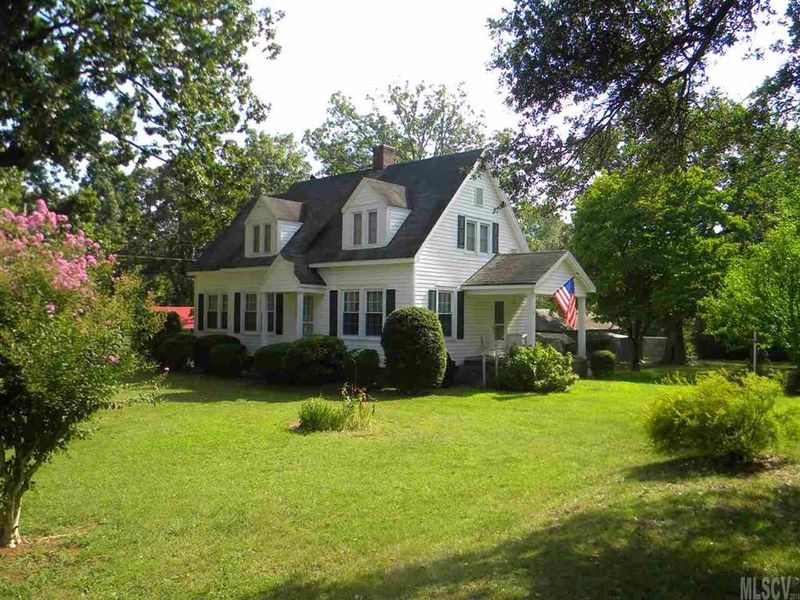 940 34th St SW, Hickory, NC 28602