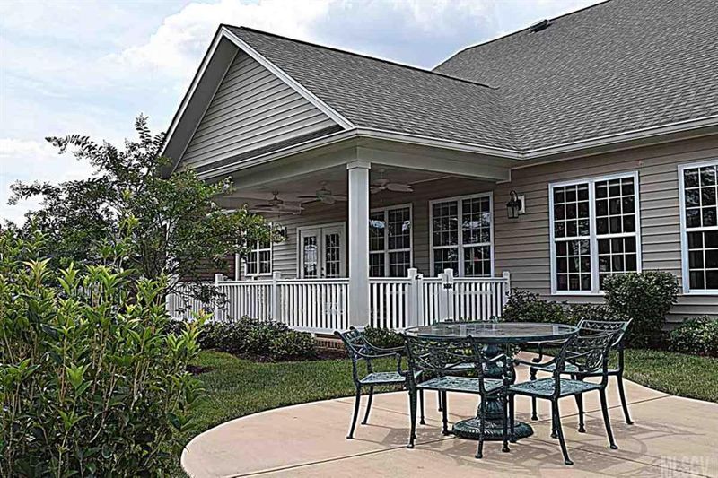 12914 Meetinghouse Dr, Cornelius, NC 28031