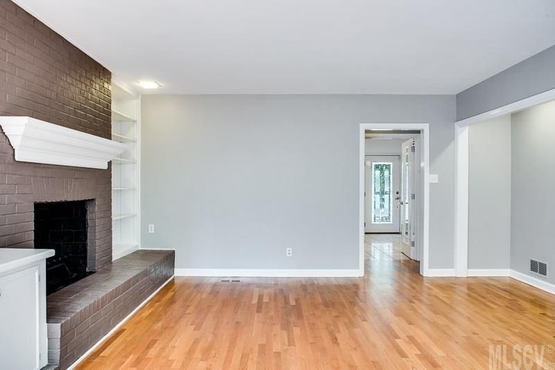 52 37th Ave NW, Hickory, NC 28601