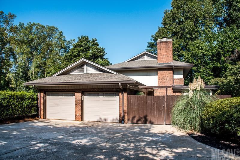 52 37th Ave NW, Hickory, NC 28601