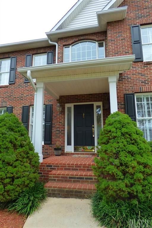 3824 1st St Dr NW, Hickory, NC 28601