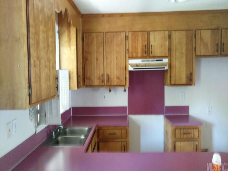 641 Oates Rd, Gastonia, NC 28052