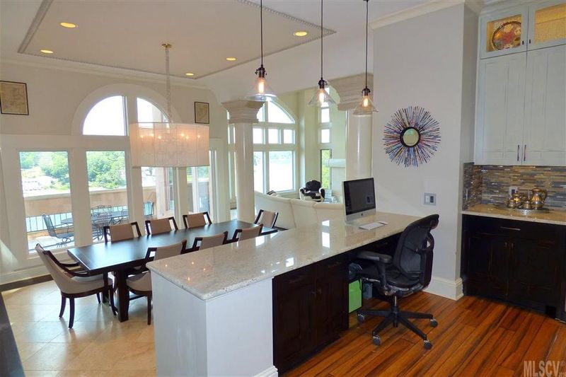 964 18th Ave Cir NW, Hickory, NC 28601
