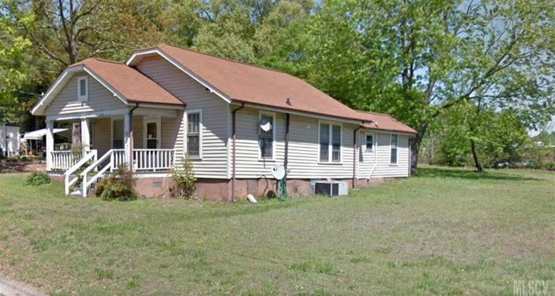 531 24th St SW, Hickory, NC 28602