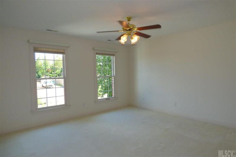 227 44th Ave NW, Hickory, NC 28601