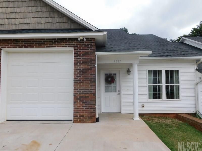 1667 Golden Cedar Ln, Newton, NC 28658