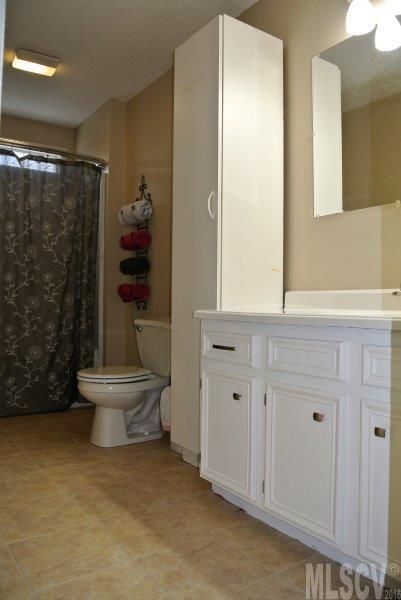 4892 Water Wheel Dr, Conover, NC 28613