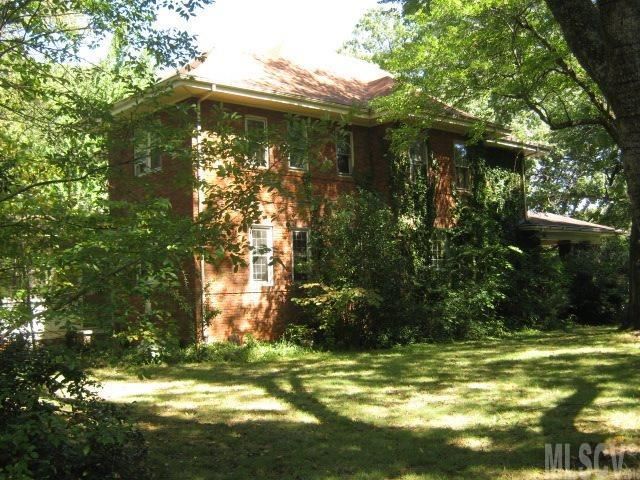 315 6th St SW, Conover, NC 28613