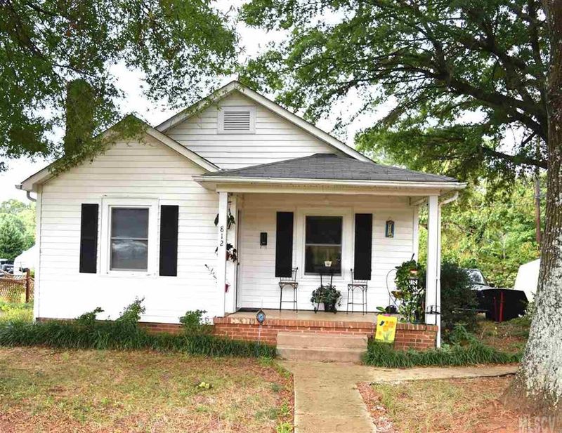 812 2nd Ave SW, Conover, NC 28613
