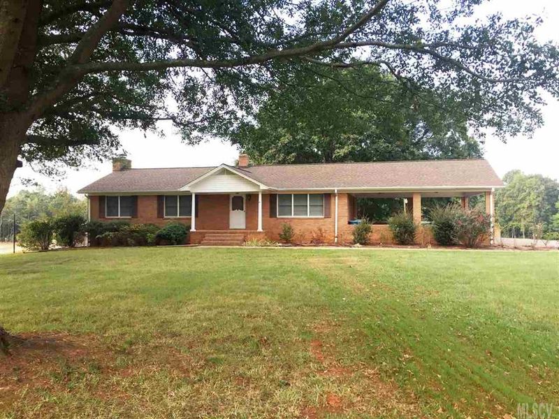 2187 Startown Rd, Newton, NC 28658