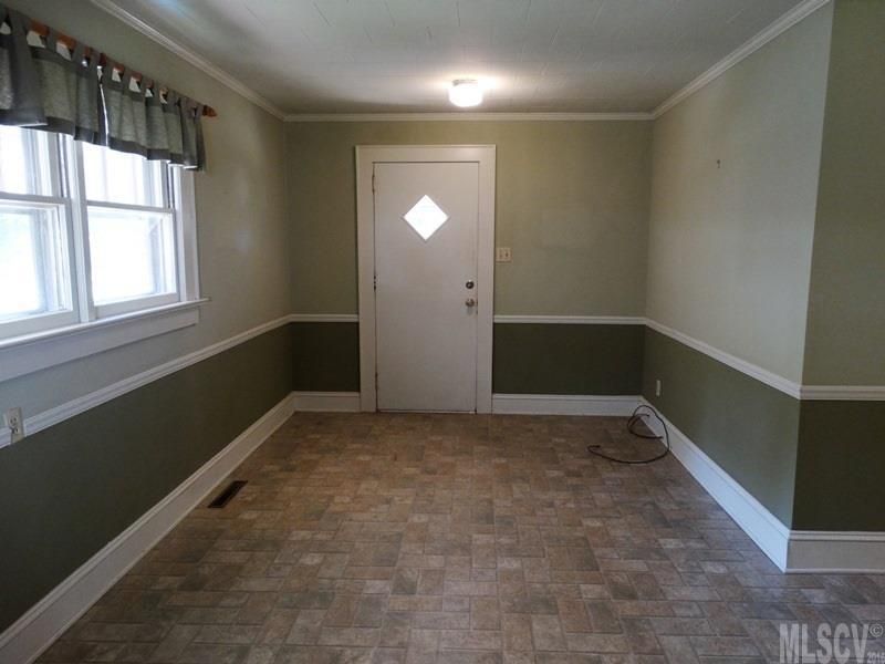 305 N Main St, Catawba, NC 28609