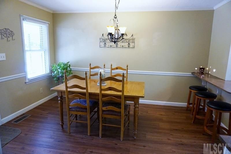 808 4th St SW, Conover, NC 28613