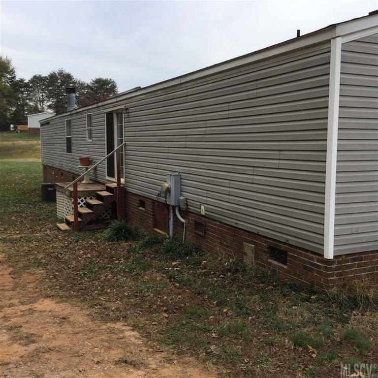 1150 Lynn Ln, Catawba, NC 28609