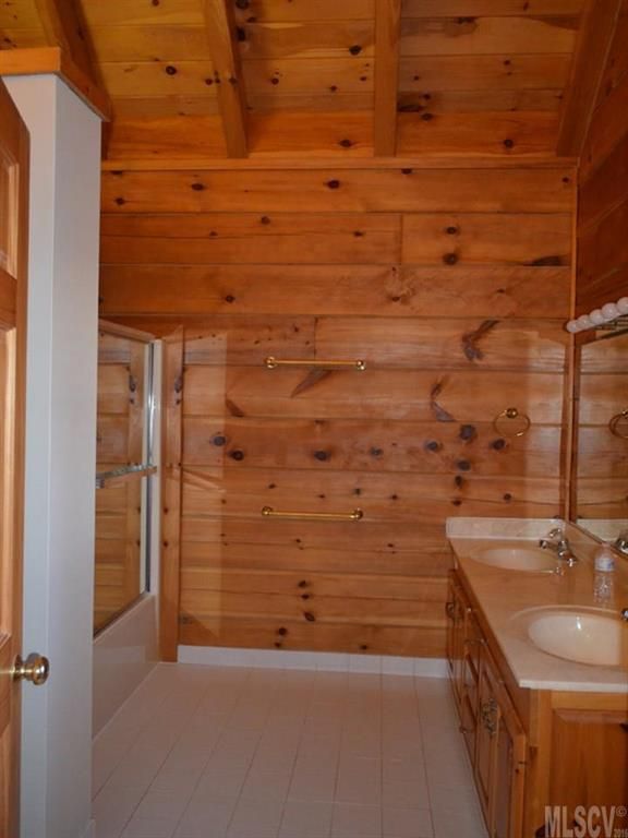 2697 Mauser Dr, Newton, NC 28658