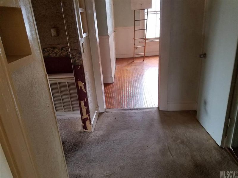 1408 N Main Ave, Newton, NC 28658
