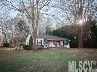 2726 N Ashe Ave, Newton, NC 28658