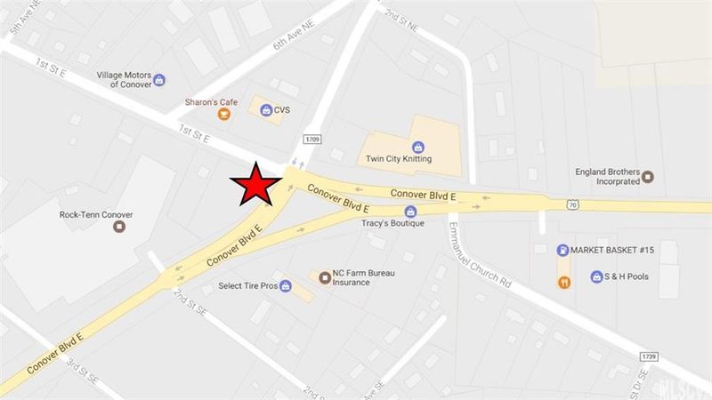 612 1st St E, Conover, NC 28613
