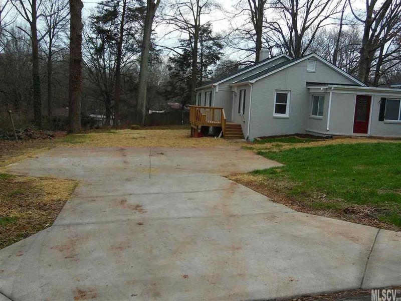 509 E East I St, Newton, NC 28658