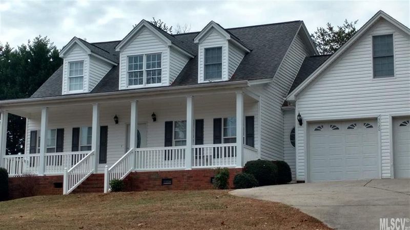3720 Beth Pl NE, Hickory, NC 28601