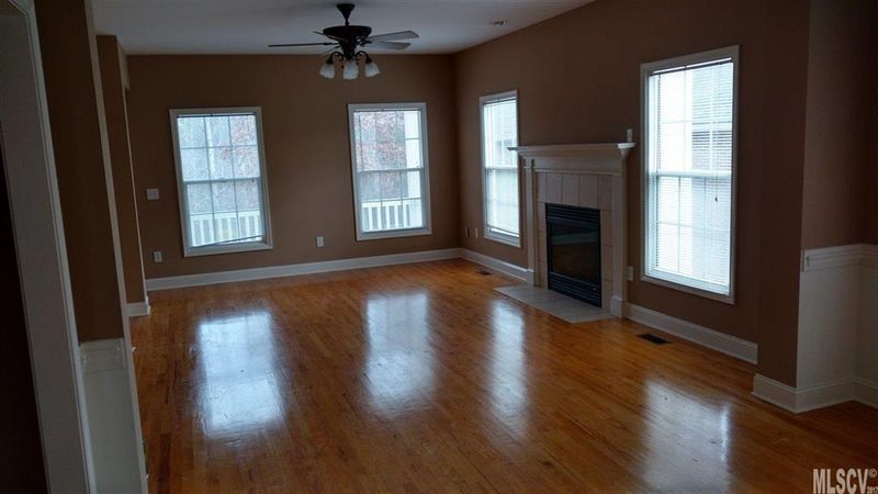 3720 Beth Pl NE, Hickory, NC 28601