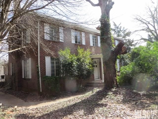 415 3rd St SE, Hickory, NC 28602