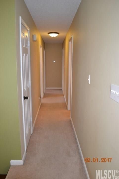 3330 28th St NE, Hickory, NC 28601