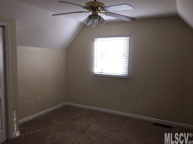 95 39th Avenue Pl NW, Hickory, NC 28601