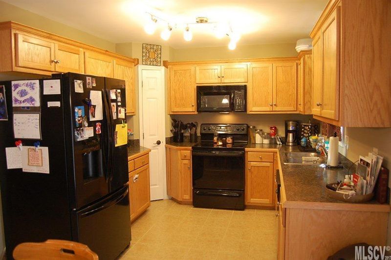 210 South B Ave, Maiden, NC 28650