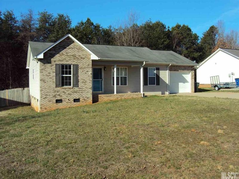806 Gemcrest Dr, Conover, NC 28613