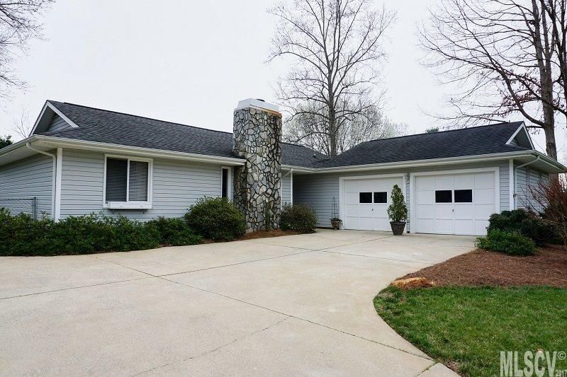 1102 Fairway Dr, Newton, NC 28658