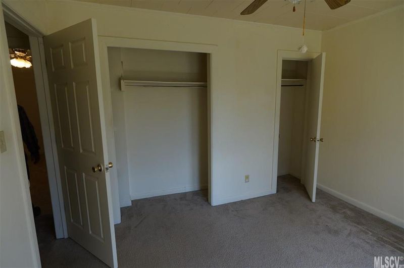 164 26th St SW, Hickory, NC 28602
