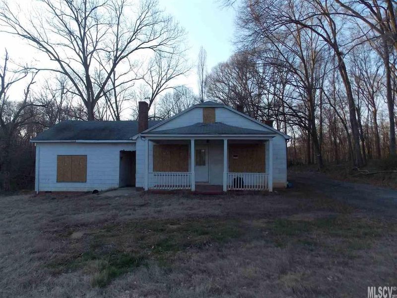 303 Hershel Lackey Rd, Lincolnton, NC 28092