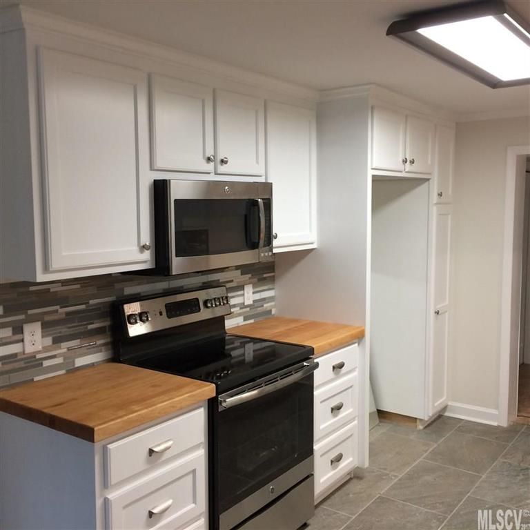 1337 7th St NW, Hickory, NC 28601