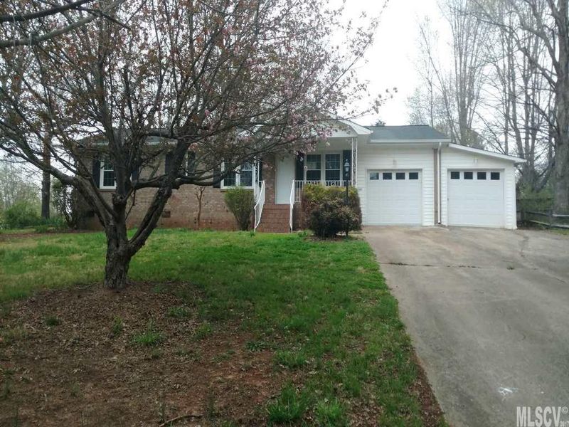 103 Summers Pl, Cherryville, NC 28021