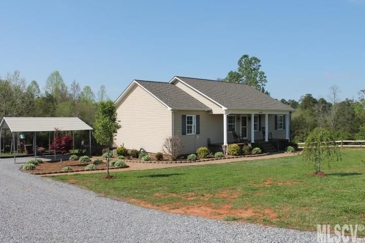 2544 35th Avenue Pl NE, Hickory, NC 28601