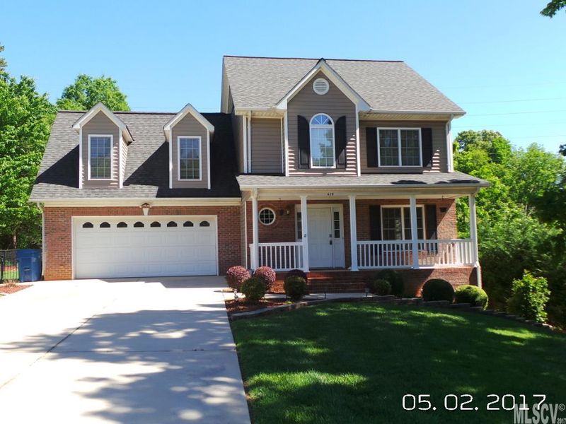 619 16th Ave SE, Hickory, NC 28602