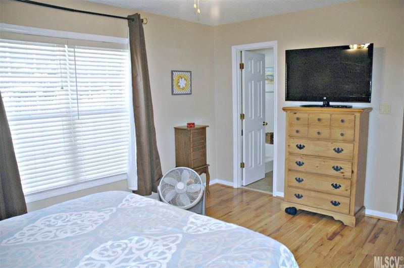 704 Painted Feather Ln, Conover, NC 28613