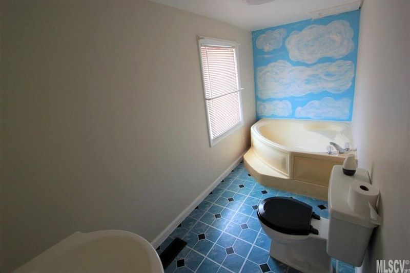 72 19th Ave SW, Hickory, NC 28602