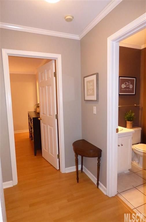 3897 Mattingly Dr, Hickory, NC 28602