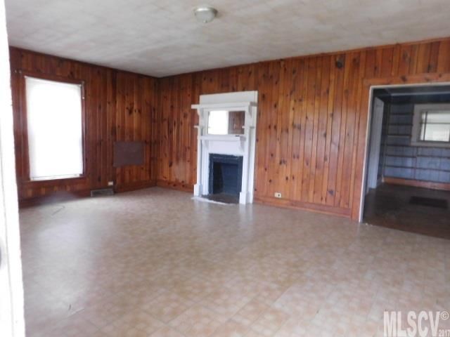 2131 N College Ave, Newton, NC 28658