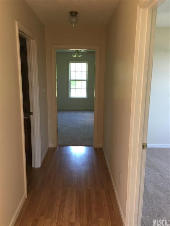 2193 Samanthas, Newton, NC 28658
