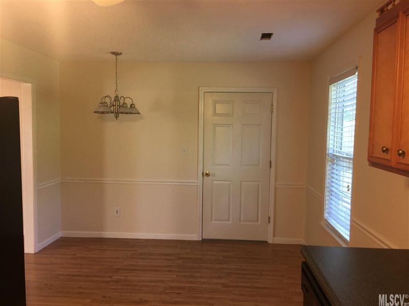 2193 Samanthas, Newton, NC 28658