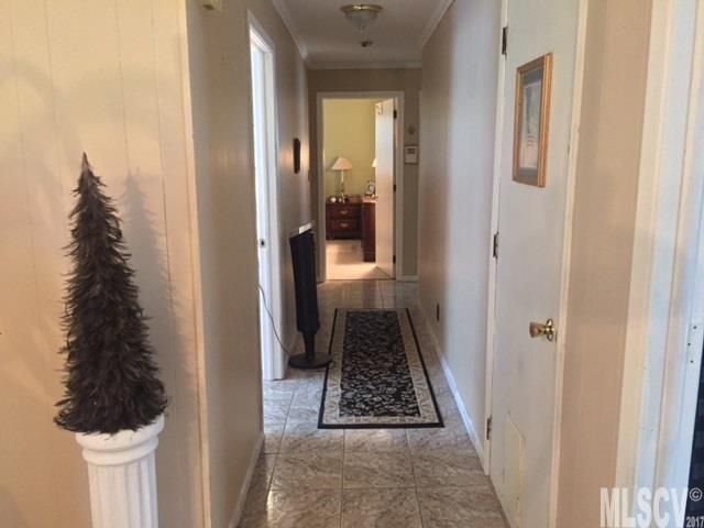 141 28th Avenue Dr NW, Hickory, NC 28601